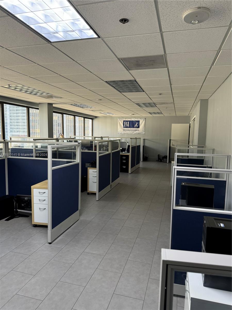 200 SE 1 ST PH12, Miami, Florida 33131, ,Commerciallease,For Rent,200 SE 1 ST PH12,A11500545