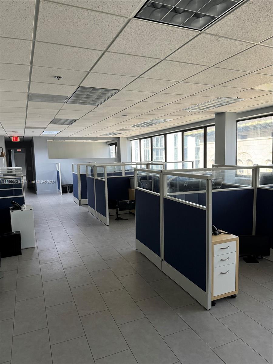 200 SE 1 ST PH12, Miami, Florida 33131, ,Commerciallease,For Rent,200 SE 1 ST PH12,A11500545