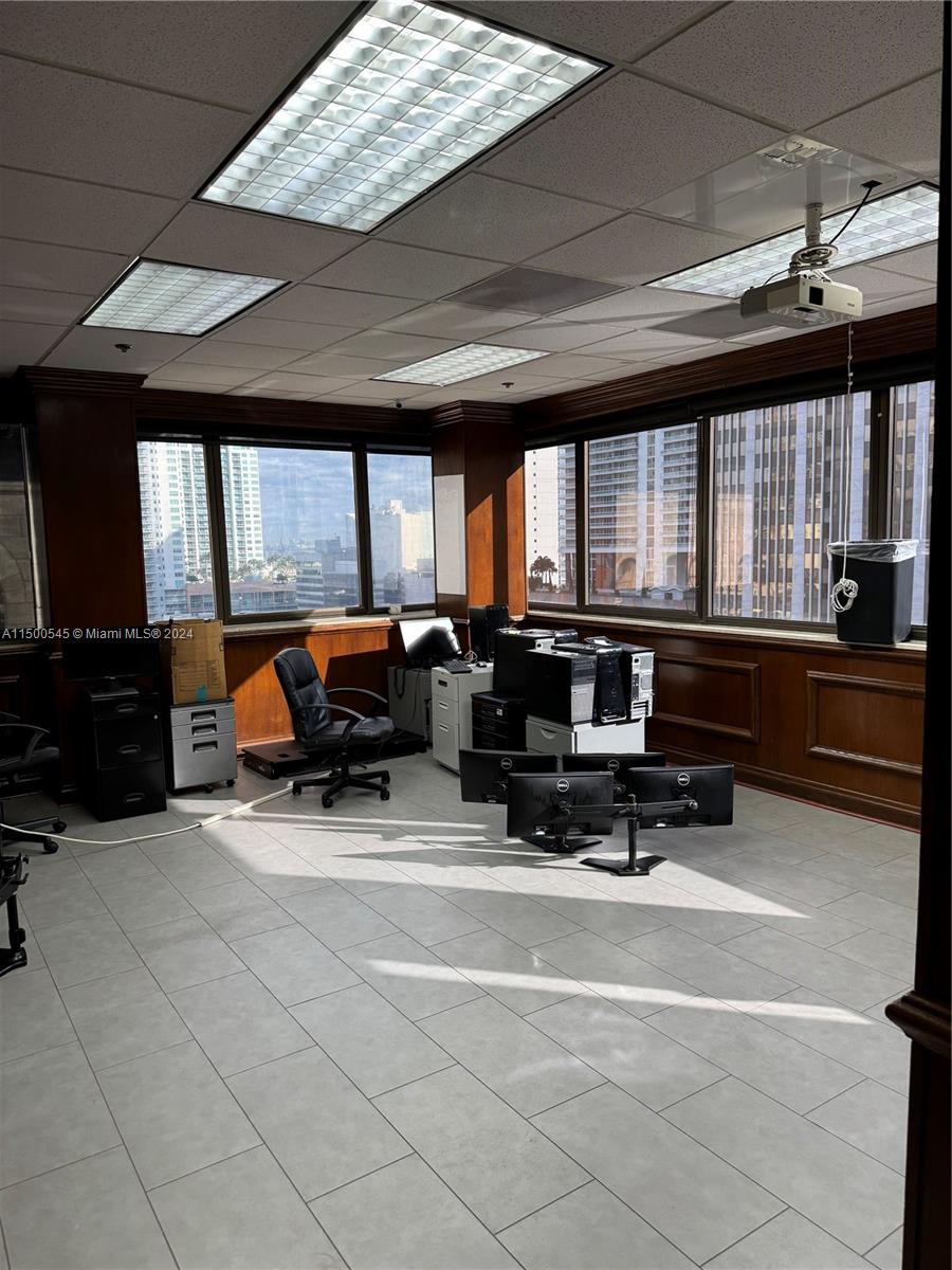 200 SE 1 ST PH12, Miami, Florida 33131, ,Commerciallease,For Rent,200 SE 1 ST PH12,A11500545