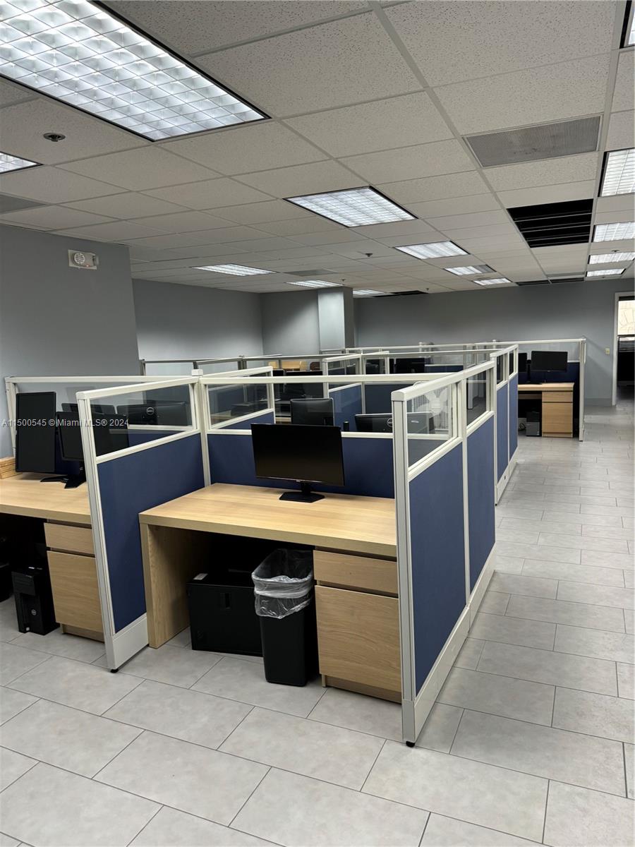 200 SE 1 ST PH12, Miami, Florida 33131, ,Commerciallease,For Rent,200 SE 1 ST PH12,A11500545
