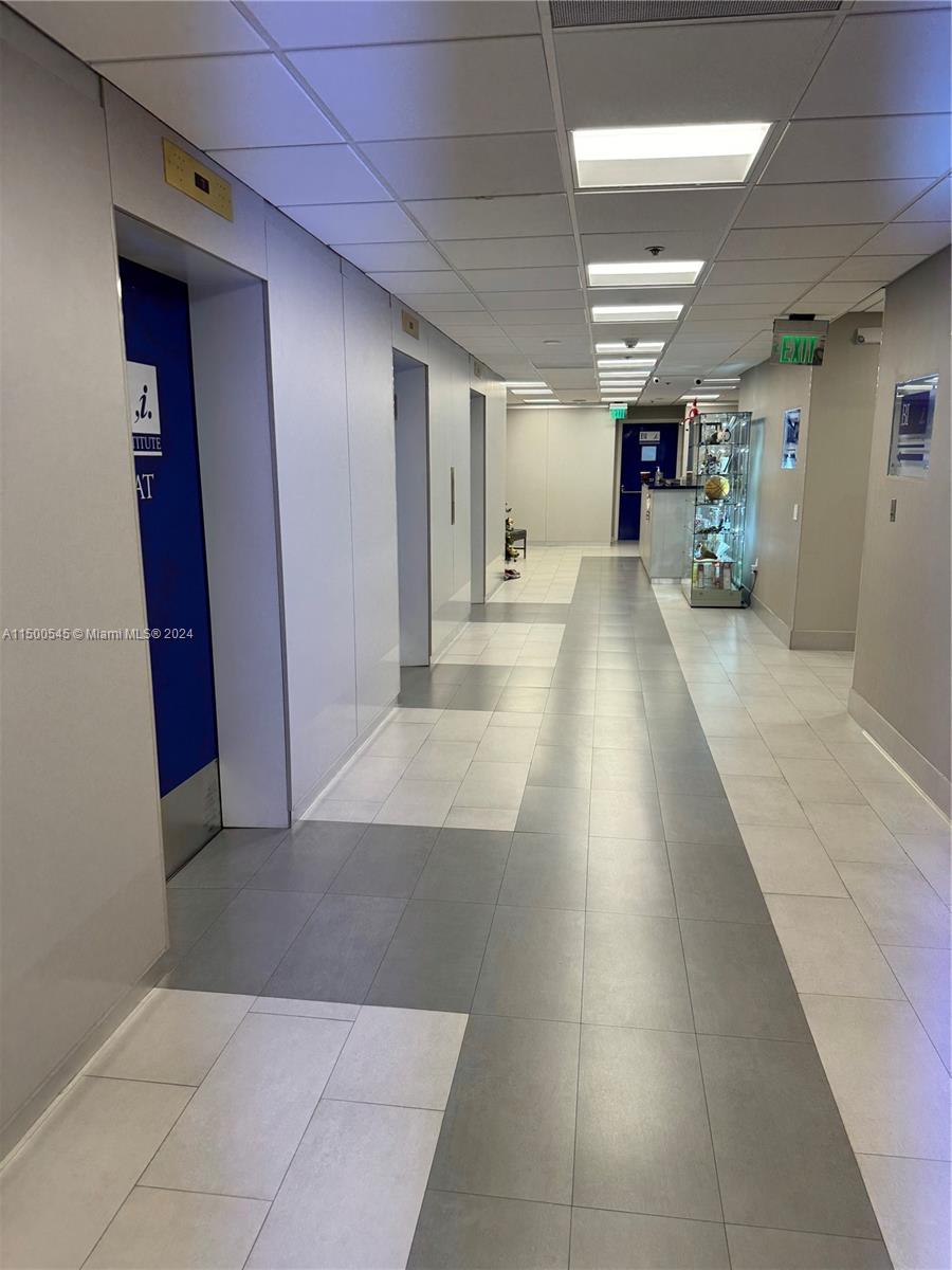 200 SE 1 ST PH12, Miami, Florida 33131, ,Commerciallease,For Rent,200 SE 1 ST PH12,A11500545