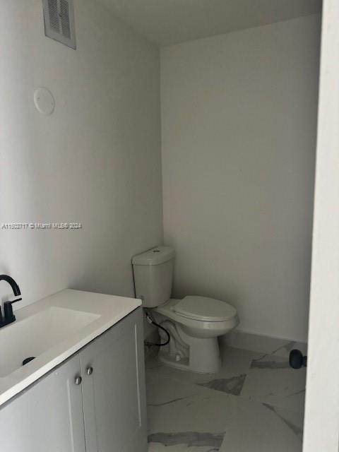 Hollywood, Florida 33021, 2 Bedrooms Bedrooms, ,2 BathroomsBathrooms,Residential,For Sale,A11502717