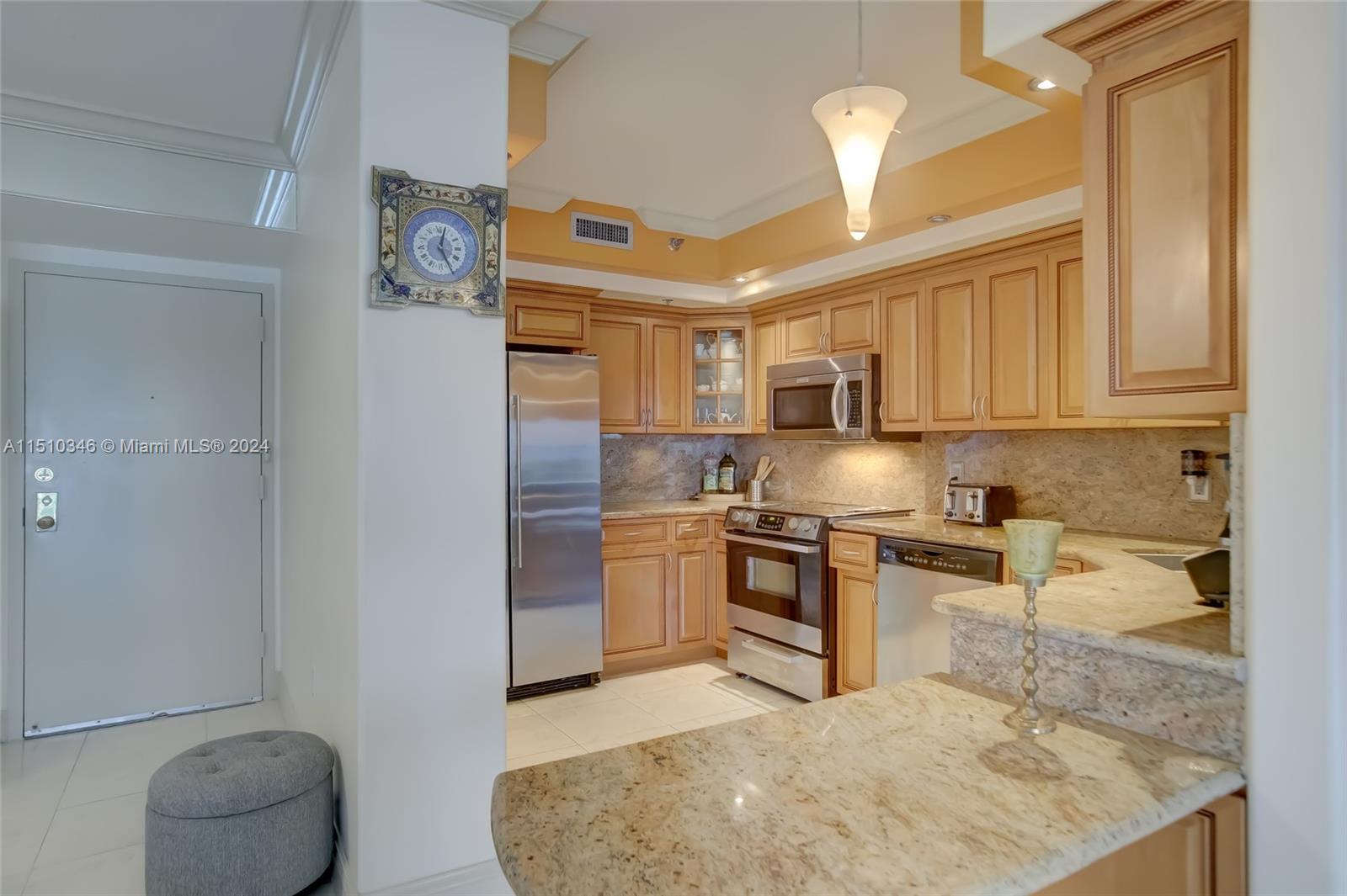 3850 Washington St 812, Hollywood, Florida 33021, 2 Bedrooms Bedrooms, ,2 BathroomsBathrooms,Residential,For Sale,3850 Washington St 812,A11510346