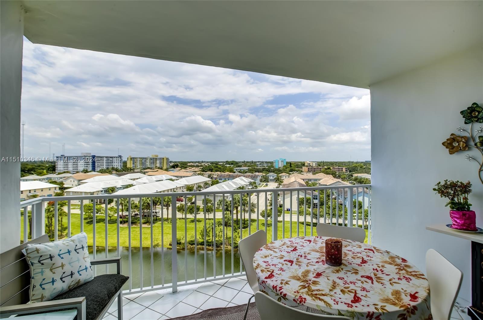 3850 Washington St 812, Hollywood, Florida 33021, 2 Bedrooms Bedrooms, ,2 BathroomsBathrooms,Residential,For Sale,3850 Washington St 812,A11510346