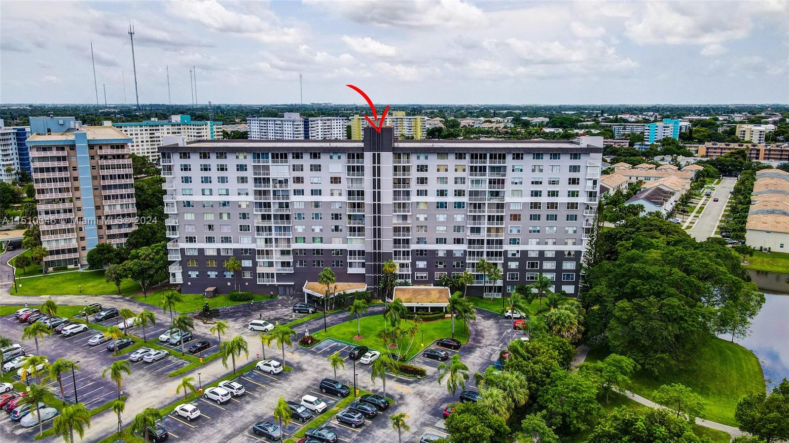 3850 Washington St 812, Hollywood, Florida 33021, 2 Bedrooms Bedrooms, ,2 BathroomsBathrooms,Residential,For Sale,3850 Washington St 812,A11510346