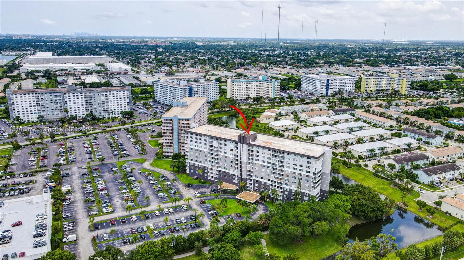 3850 Washington St 812, Hollywood, Florida 33021, 2 Bedrooms Bedrooms, ,2 BathroomsBathrooms,Residential,For Sale,3850 Washington St 812,A11510346