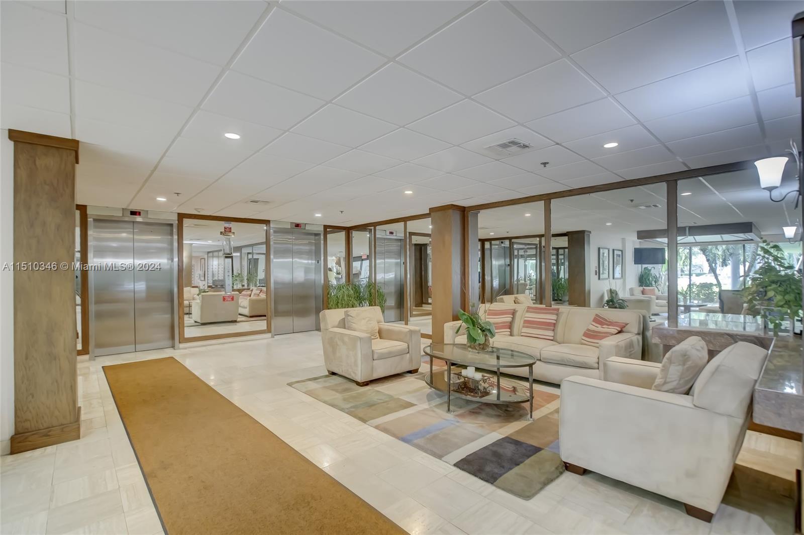 3850 Washington St 812, Hollywood, Florida 33021, 2 Bedrooms Bedrooms, ,2 BathroomsBathrooms,Residential,For Sale,3850 Washington St 812,A11510346
