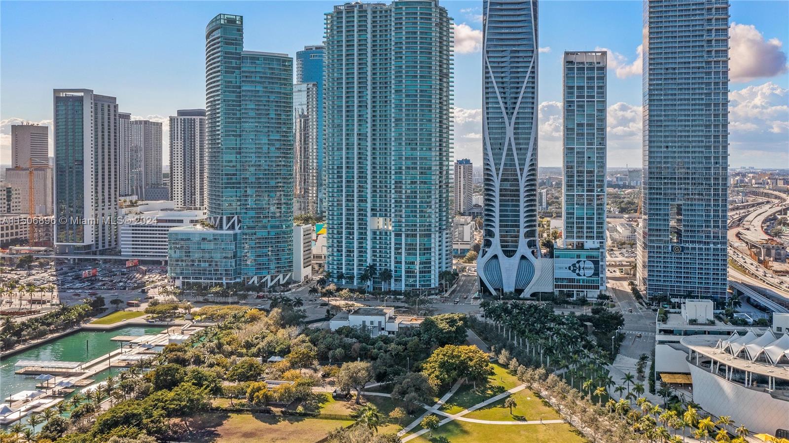 1040 Biscayne Blvd 3205, Miami, Florida 33132, 1 Bedroom Bedrooms, ,1 BathroomBathrooms,Residential,For Sale,1040 Biscayne Blvd 3205,A11506896