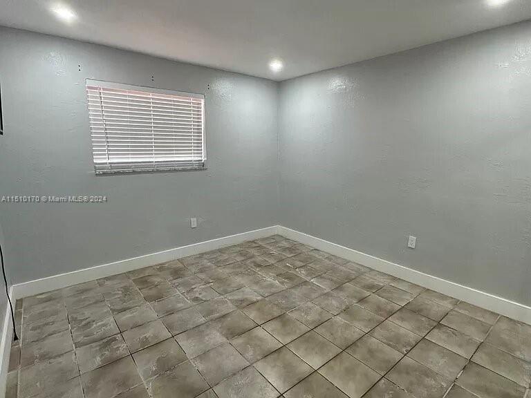 4655 Palm Ave 326, Hialeah, Florida 33012, 2 Bedrooms Bedrooms, ,1 BathroomBathrooms,Residential,For Sale,4655 Palm Ave 326,A11510170