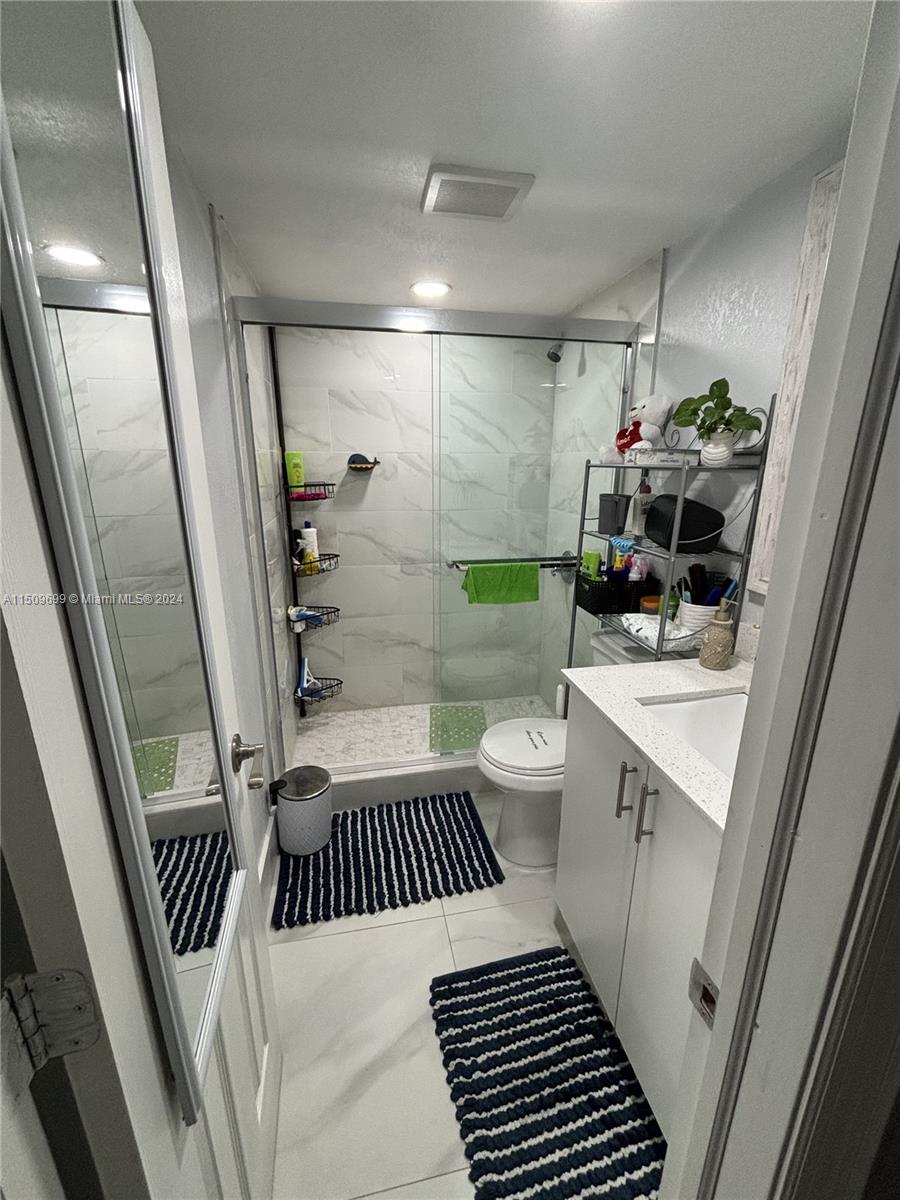 4655 Palm Ave 332, Hialeah, Florida 33012, 2 Bedrooms Bedrooms, ,1 BathroomBathrooms,Residential,For Sale,4655 Palm Ave 332,A11509699