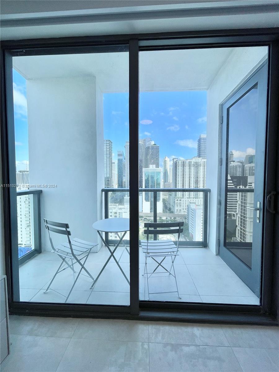 239 sw 9th st PH2304, Miami, Florida 33130, 2 Bedrooms Bedrooms, ,2 BathroomsBathrooms,Residentiallease,For Rent,239 sw 9th st PH2304,A11510270