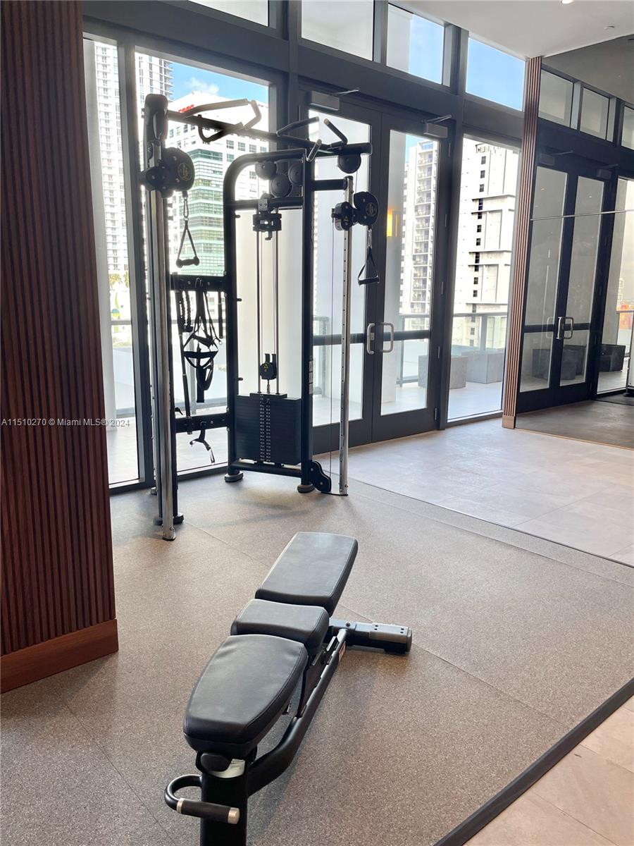 239 sw 9th st PH2304, Miami, Florida 33130, 2 Bedrooms Bedrooms, ,2 BathroomsBathrooms,Residentiallease,For Rent,239 sw 9th st PH2304,A11510270