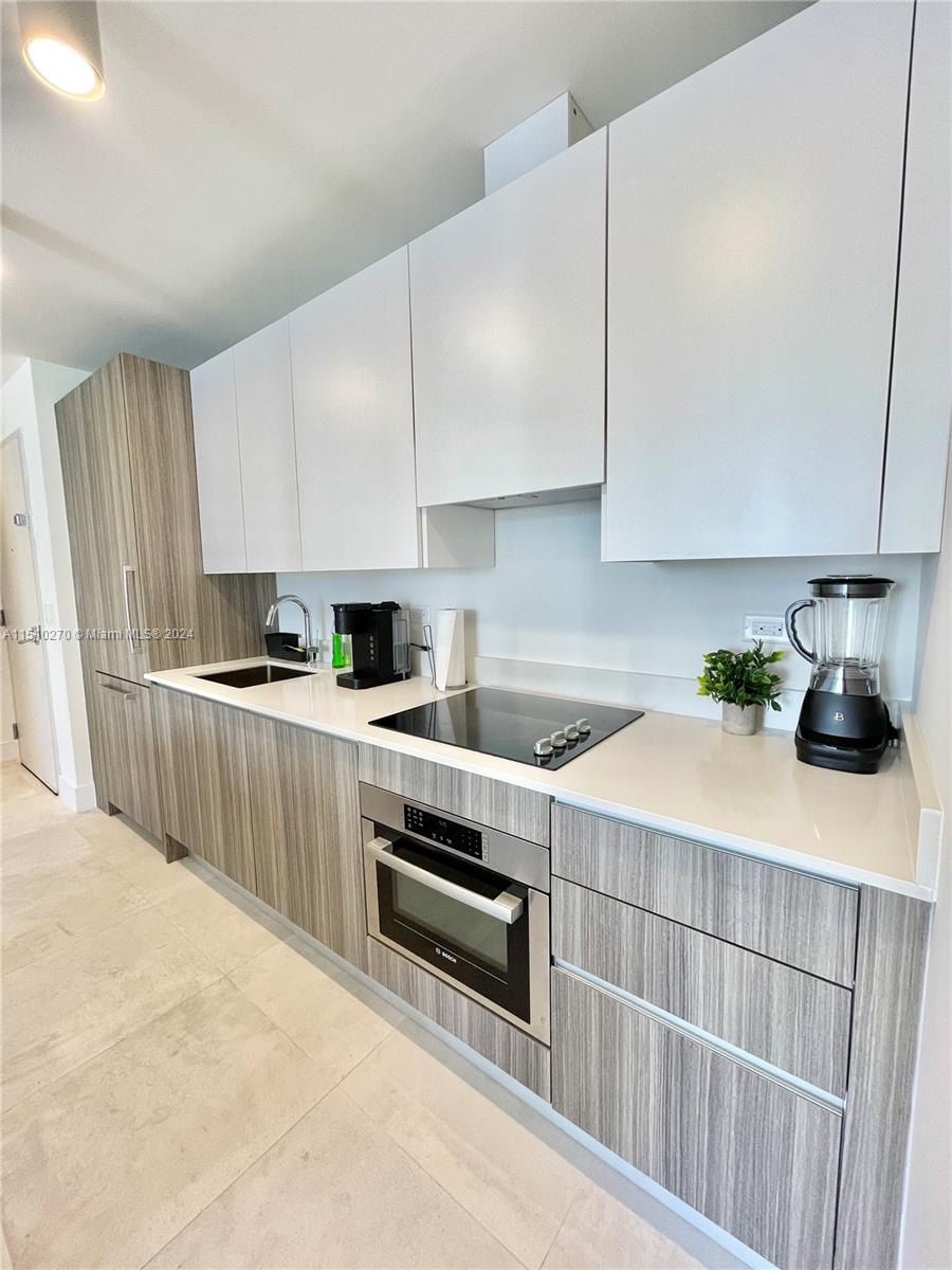 239 sw 9th st PH2304, Miami, Florida 33130, 2 Bedrooms Bedrooms, ,2 BathroomsBathrooms,Residentiallease,For Rent,239 sw 9th st PH2304,A11510270