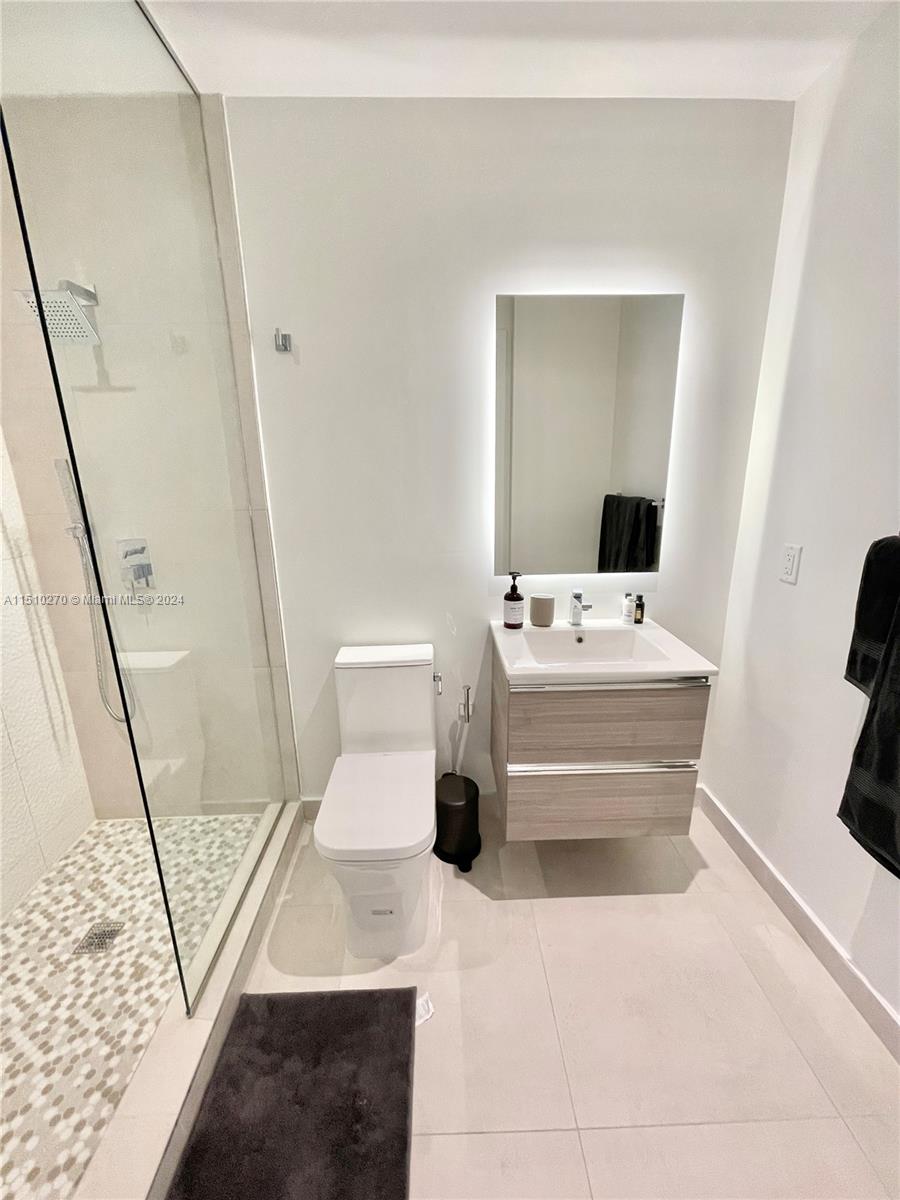 239 sw 9th st PH2304, Miami, Florida 33130, 2 Bedrooms Bedrooms, ,2 BathroomsBathrooms,Residentiallease,For Rent,239 sw 9th st PH2304,A11510270