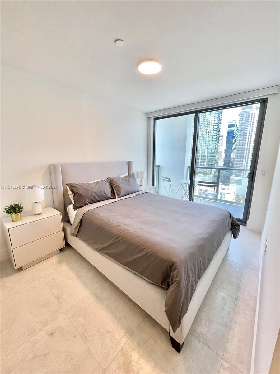 239 sw 9th st PH2304, Miami, Florida 33130, 2 Bedrooms Bedrooms, ,2 BathroomsBathrooms,Residentiallease,For Rent,239 sw 9th st PH2304,A11510270