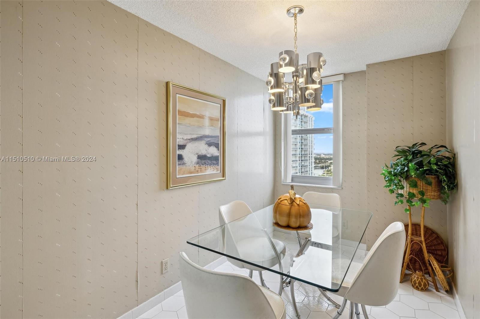 1920 S Ocean Dr 20D, Hallandale Beach, Florida 33009, 2 Bedrooms Bedrooms, ,2 BathroomsBathrooms,Residential,For Sale,1920 S Ocean Dr 20D,A11510510