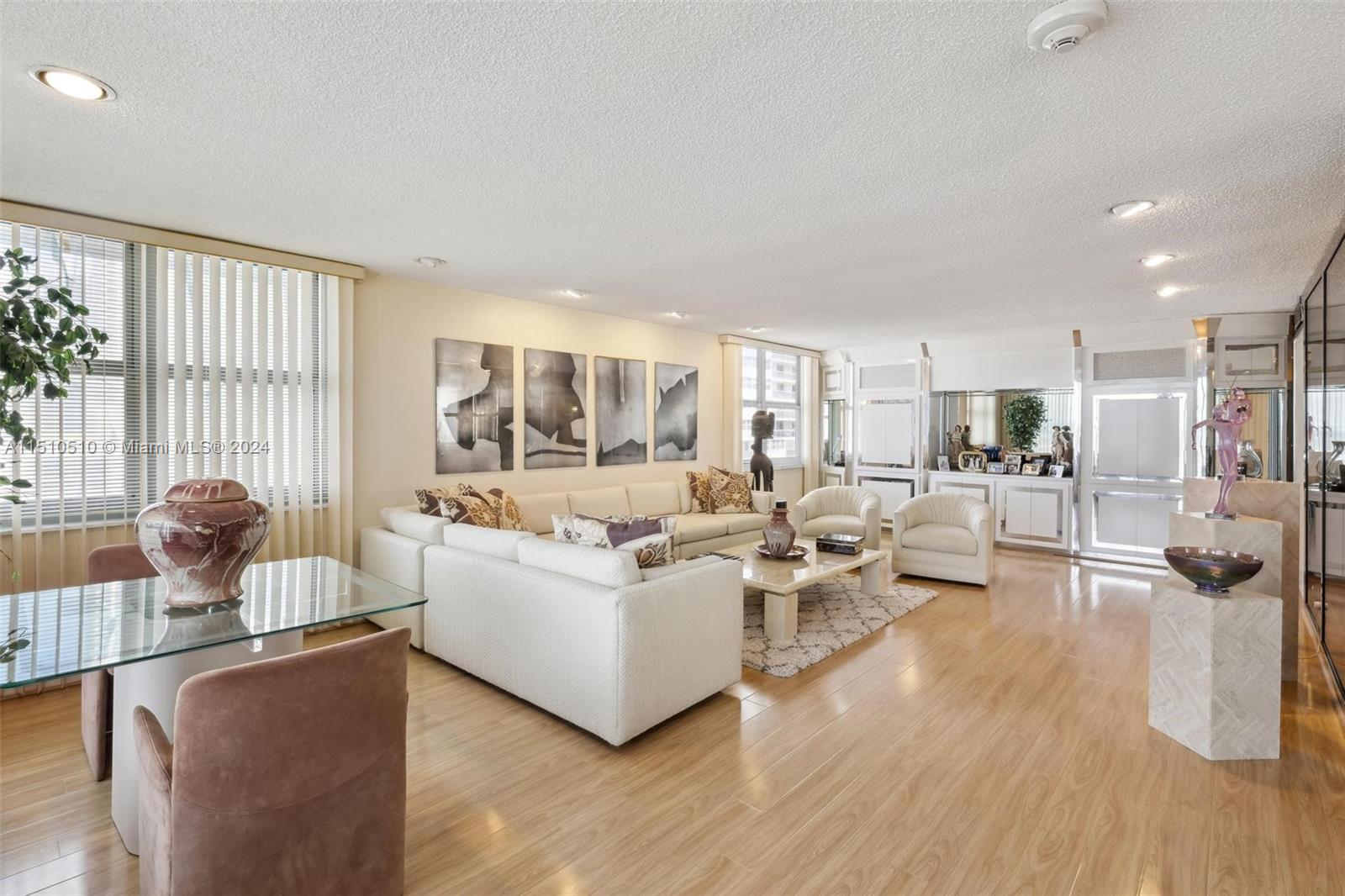 1920 S Ocean Dr 20D, Hallandale Beach, Florida 33009, 2 Bedrooms Bedrooms, ,2 BathroomsBathrooms,Residential,For Sale,1920 S Ocean Dr 20D,A11510510