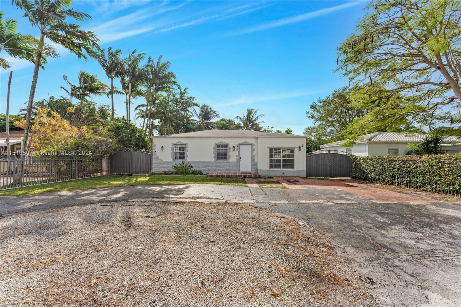 344 NW 102nd St 1, Miami, FL 33150