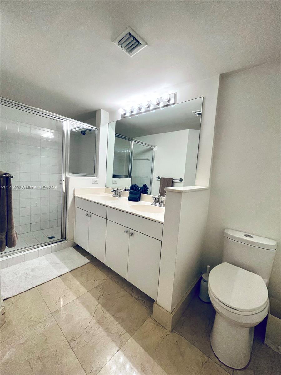 17125 N Bay Rd 3106, Sunny Isles Beach, Florida 33160, 2 Bedrooms Bedrooms, ,2 BathroomsBathrooms,Residential,For Sale,17125 N Bay Rd 3106,A11510292