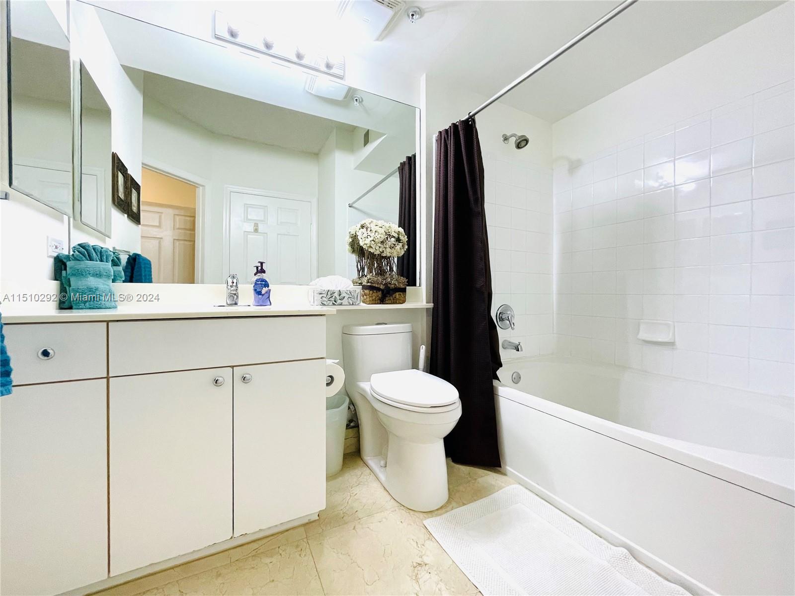 17125 N Bay Rd 3106, Sunny Isles Beach, Florida 33160, 2 Bedrooms Bedrooms, ,2 BathroomsBathrooms,Residential,For Sale,17125 N Bay Rd 3106,A11510292