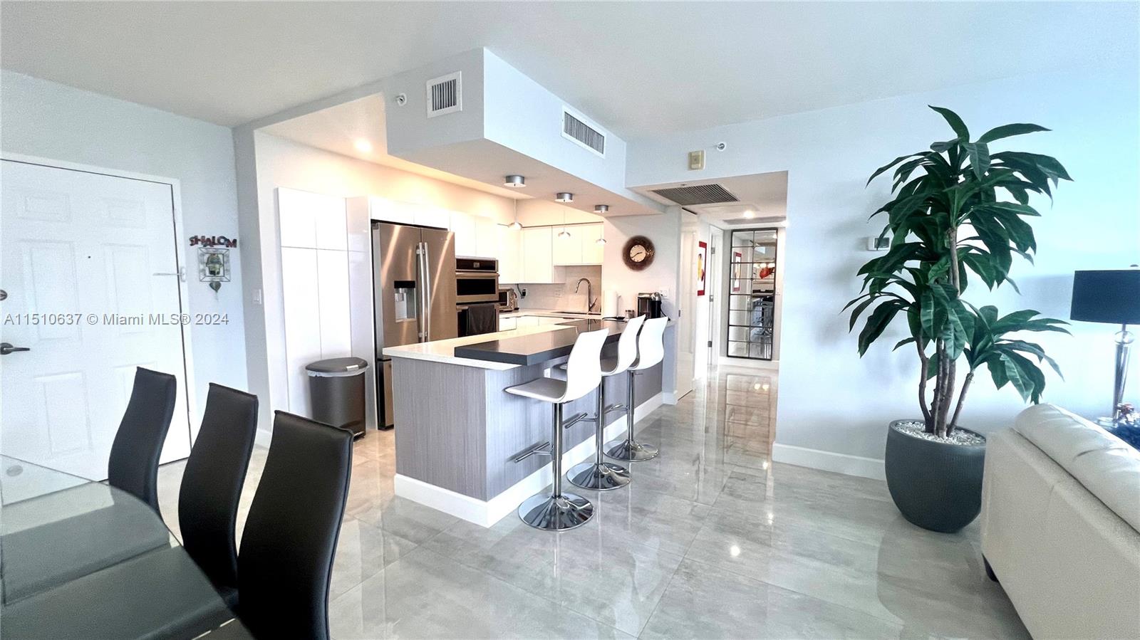 2501 S Ocean Dr 1235, Hollywood, Florida 33019, 2 Bedrooms Bedrooms, ,2 BathroomsBathrooms,Residentiallease,For Rent,2501 S Ocean Dr 1235,A11510637