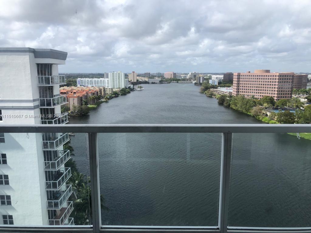 5077 NW 7th St TS2 (1702), Miami, Florida 33126, 3 Bedrooms Bedrooms, 6 Rooms Rooms,2 BathroomsBathrooms,Residential,For Sale,5077 NW 7th St TS2 (1702),A11510667