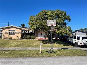 15820 SW 105th Ct  For Sale A11510739, FL