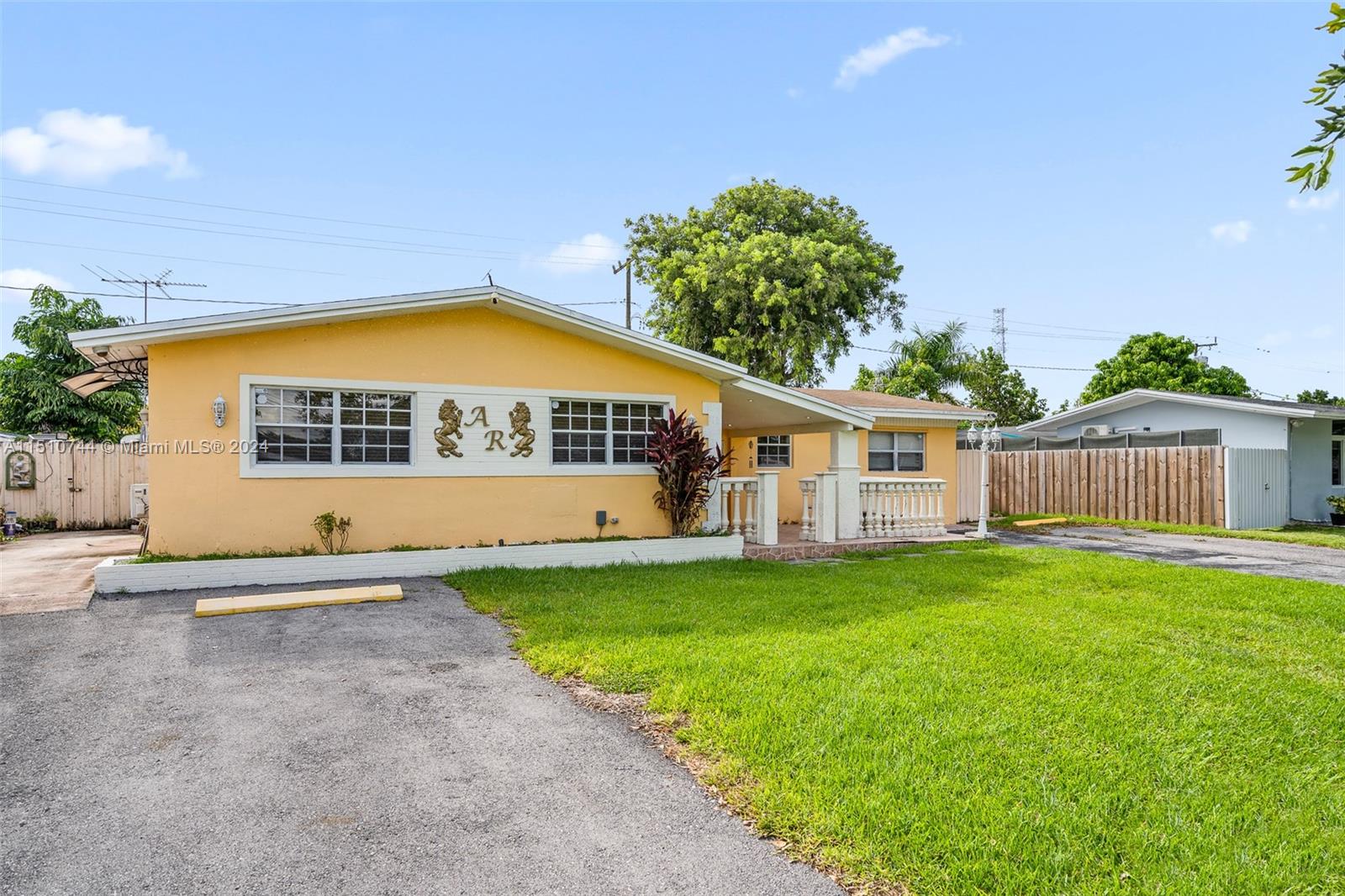 18780 Lenaire Dr, Cutler Bay, Florida 33157, 3 Bedrooms Bedrooms, ,3 BathroomsBathrooms,Residential,For Sale,18780 Lenaire Dr,A11510744