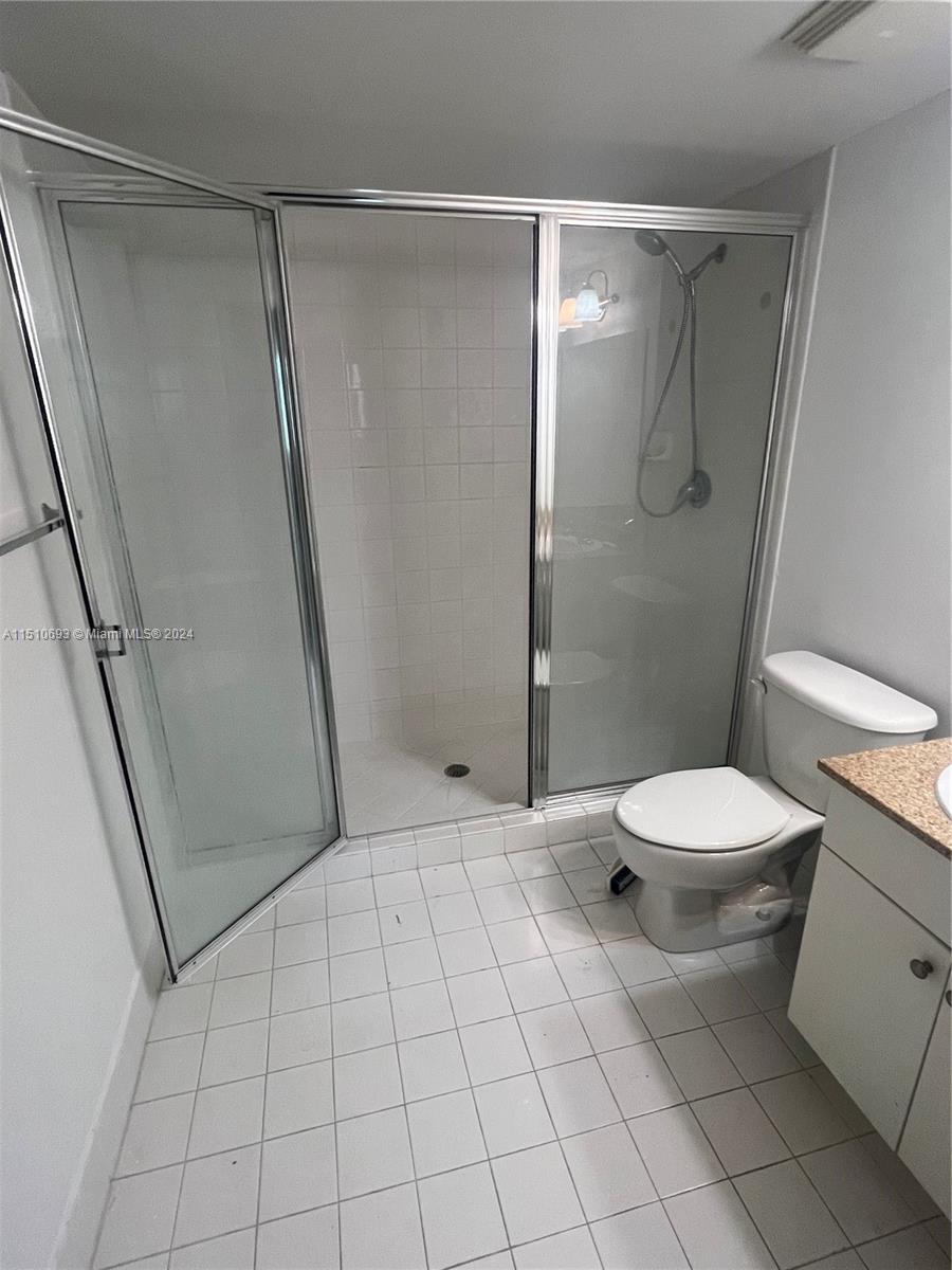 117 NW 42nd Ave 1005, Miami, Florida 33126, 2 Bedrooms Bedrooms, ,2 BathroomsBathrooms,Residentiallease,For Rent,117 NW 42nd Ave 1005,A11510693