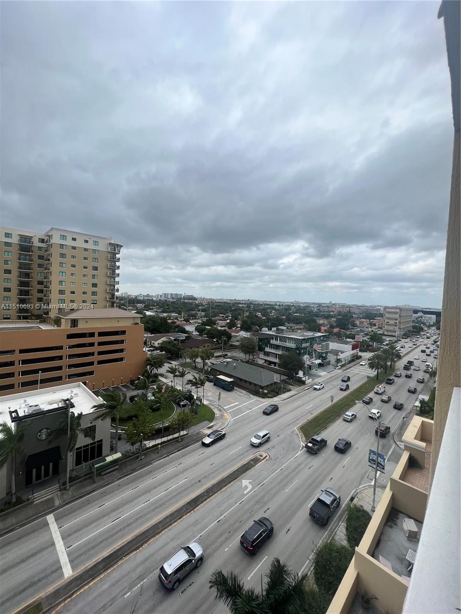 117 NW 42nd Ave 1005, Miami, Florida 33126, 2 Bedrooms Bedrooms, ,2 BathroomsBathrooms,Residentiallease,For Rent,117 NW 42nd Ave 1005,A11510693