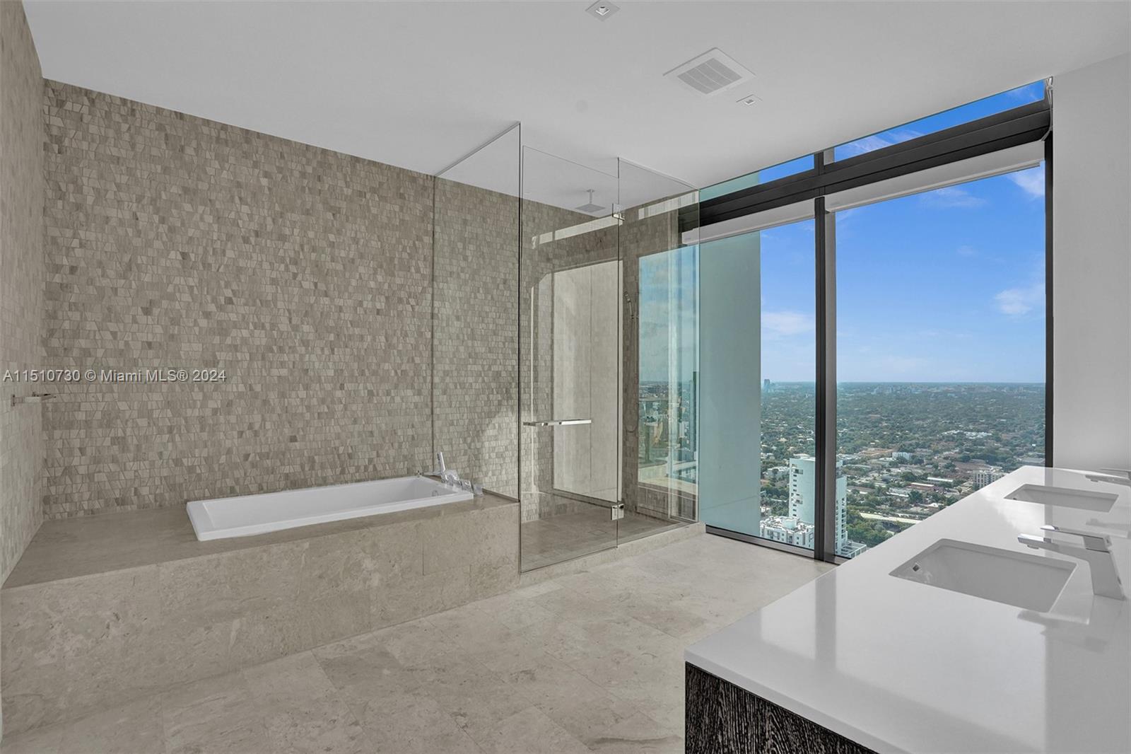 88 SW 7th St 4011, Miami, Florida 33130, 4 Bedrooms Bedrooms, ,4 BathroomsBathrooms,Residential,For Sale,88 SW 7th St 4011,A11510730