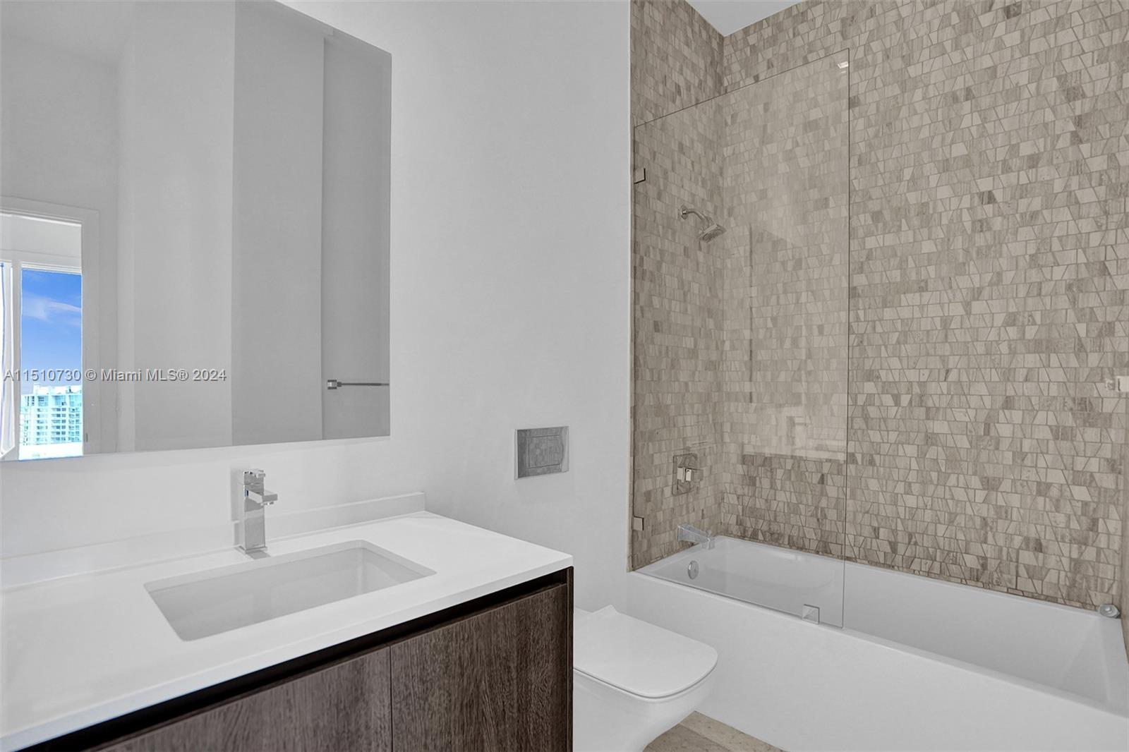 88 SW 7th St 4011, Miami, Florida 33130, 4 Bedrooms Bedrooms, ,4 BathroomsBathrooms,Residential,For Sale,88 SW 7th St 4011,A11510730