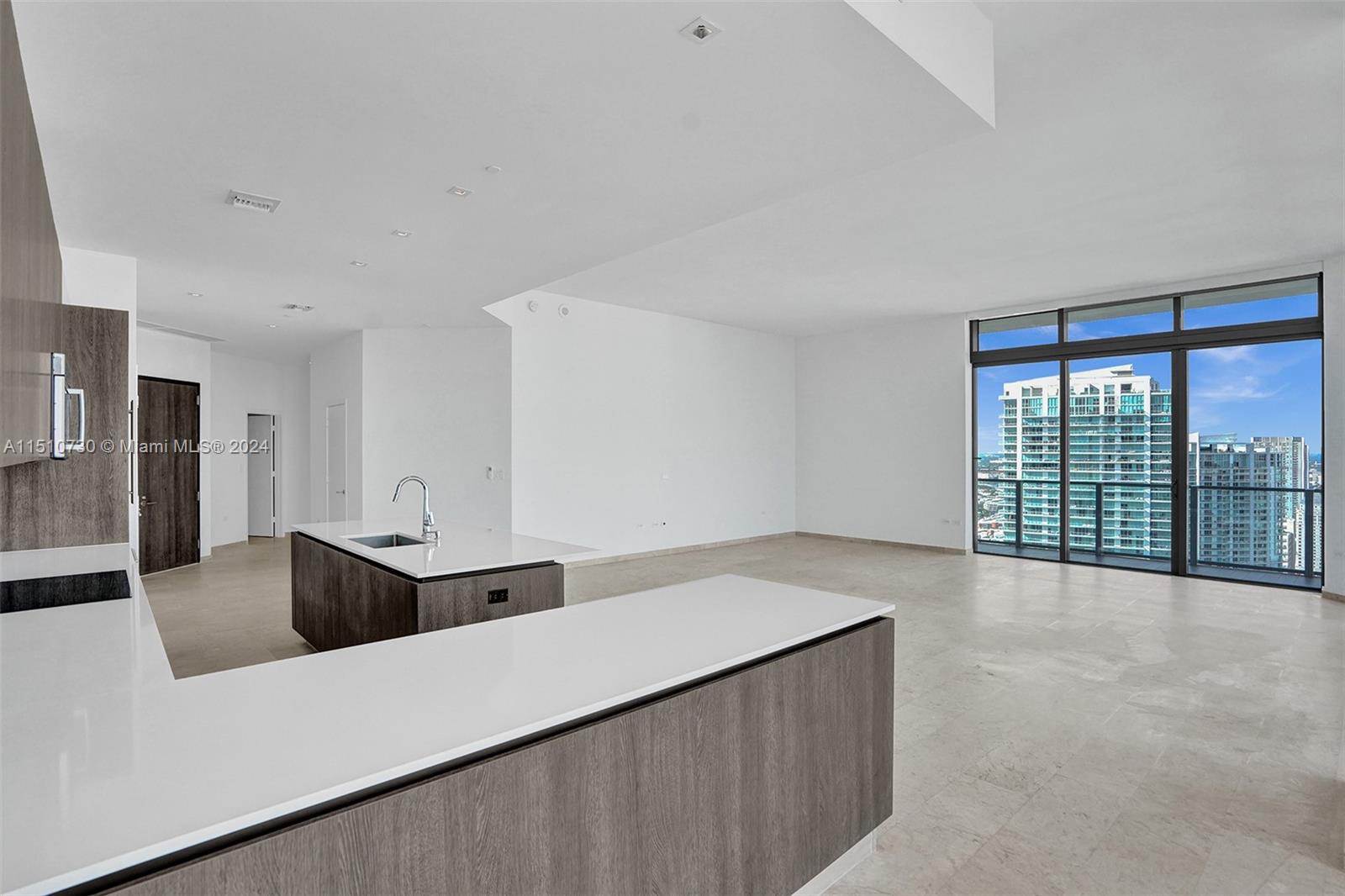 88 SW 7th St 4011, Miami, Florida 33130, 4 Bedrooms Bedrooms, ,4 BathroomsBathrooms,Residential,For Sale,88 SW 7th St 4011,A11510730