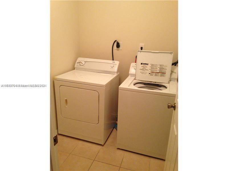 2804 NW 55th Ave 1C, Lauderhill, Florida 33313, 1 Bedroom Bedrooms, ,1 BathroomBathrooms,Residential,For Sale,2804 NW 55th Ave 1C,A11510704