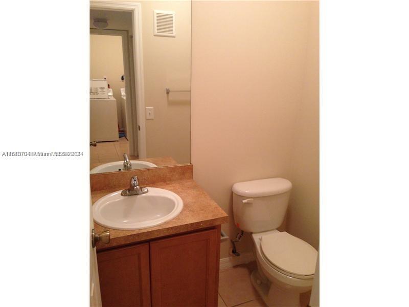 2804 NW 55th Ave 1C, Lauderhill, Florida 33313, 1 Bedroom Bedrooms, ,1 BathroomBathrooms,Residential,For Sale,2804 NW 55th Ave 1C,A11510704