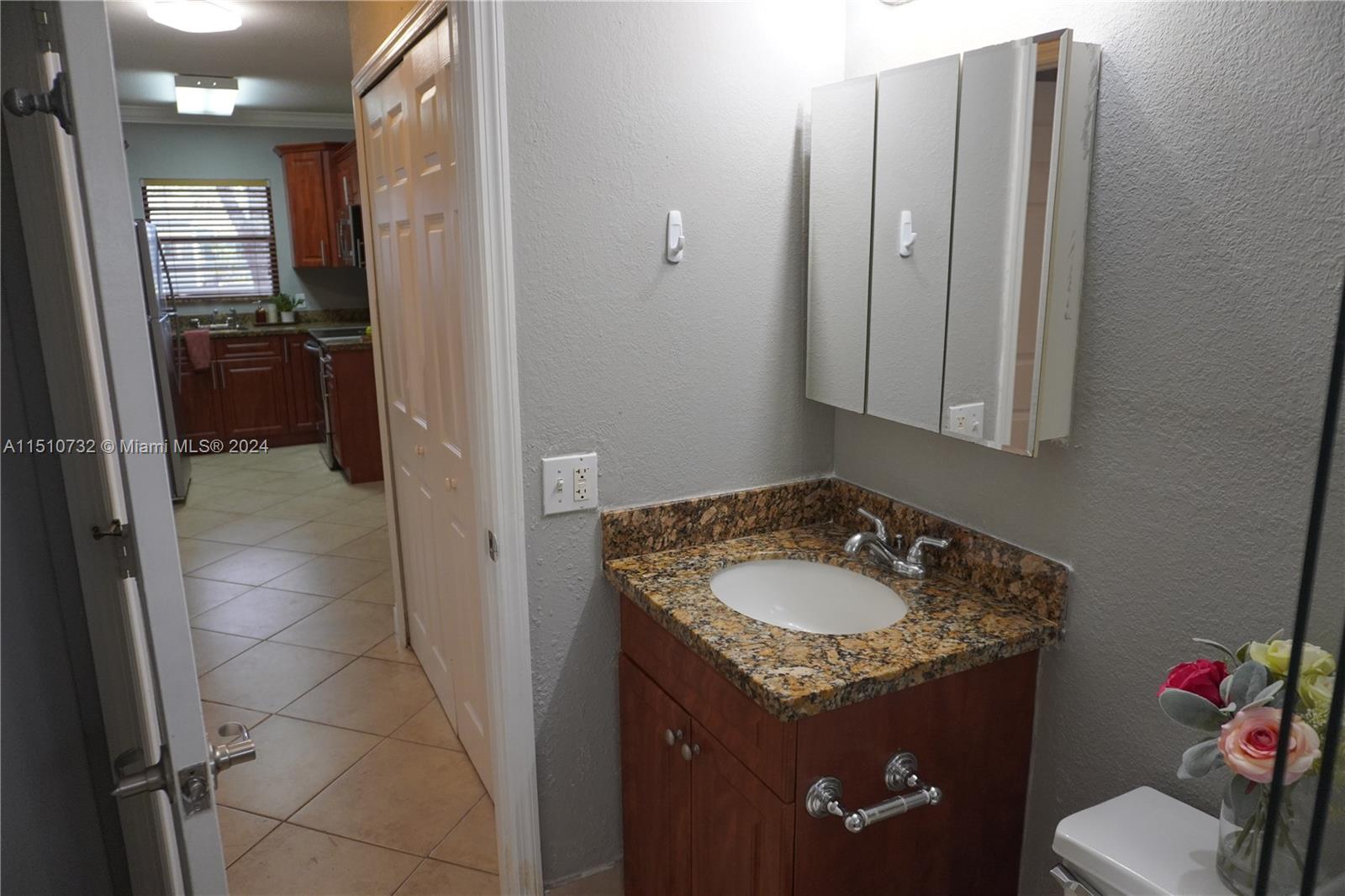 1925 Madison St 4, Hollywood, Florida 33020, 1 Bedroom Bedrooms, ,1 BathroomBathrooms,Residential,For Sale,1925 Madison St 4,A11510732