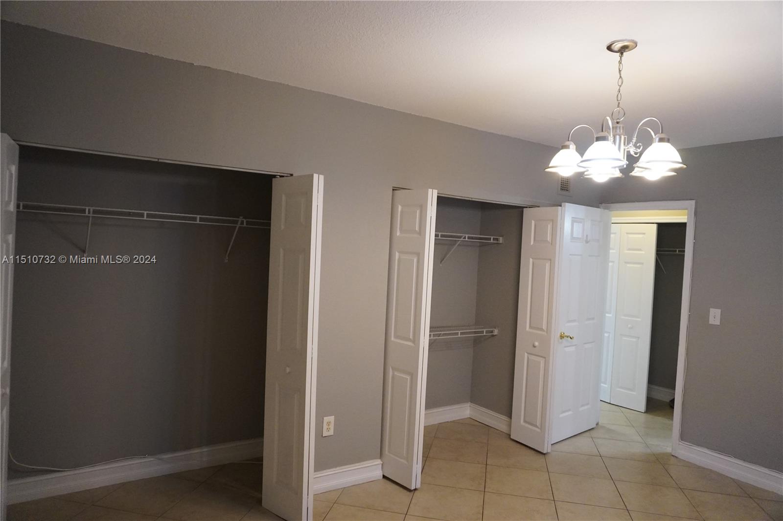 1925 Madison St 4, Hollywood, Florida 33020, 1 Bedroom Bedrooms, ,1 BathroomBathrooms,Residential,For Sale,1925 Madison St 4,A11510732