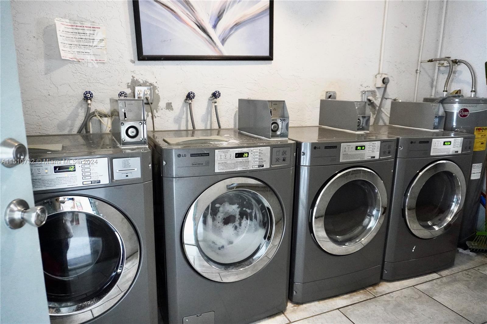 1925 Madison St 4, Hollywood, Florida 33020, 1 Bedroom Bedrooms, ,1 BathroomBathrooms,Residential,For Sale,1925 Madison St 4,A11510732