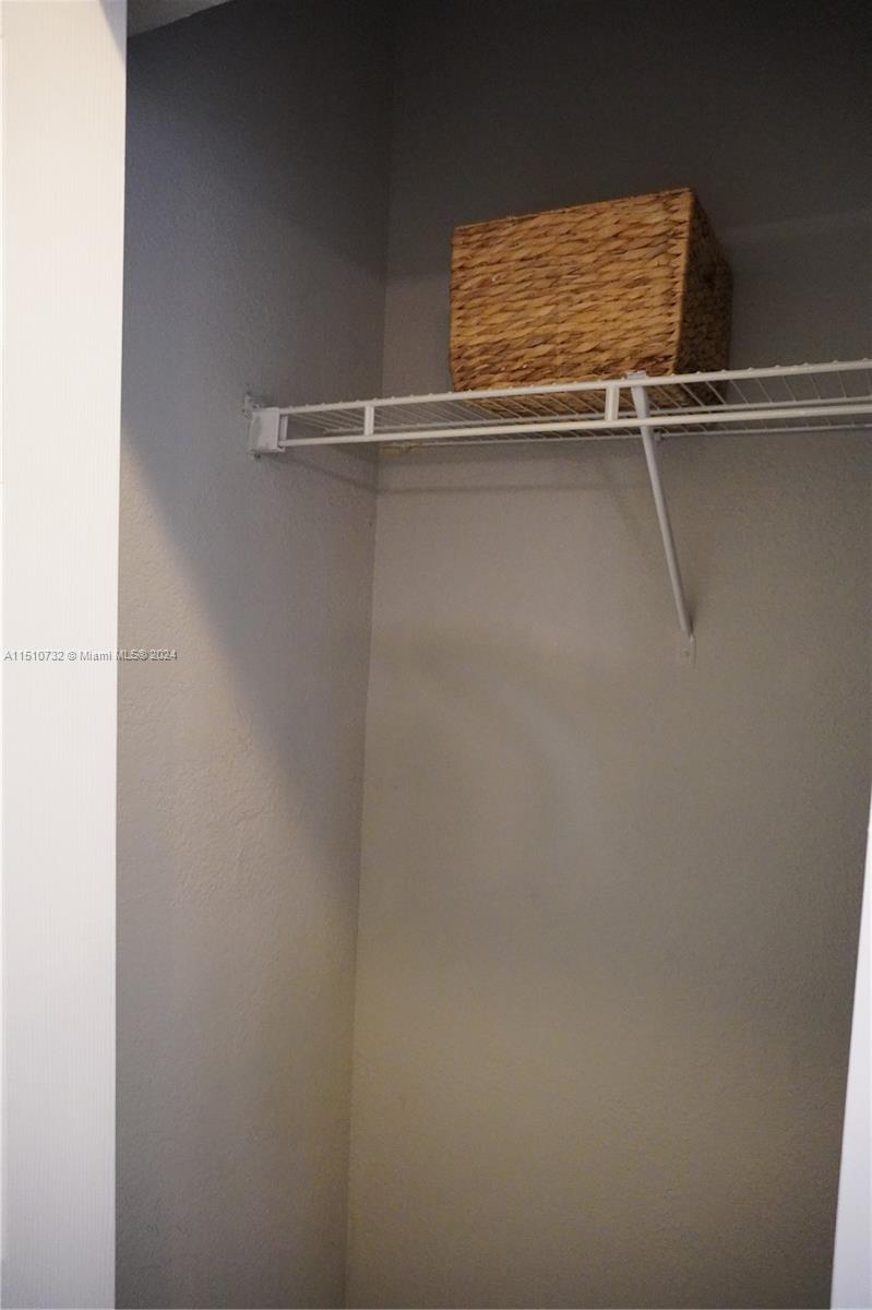 1925 Madison St 4, Hollywood, Florida 33020, 1 Bedroom Bedrooms, ,1 BathroomBathrooms,Residential,For Sale,1925 Madison St 4,A11510732