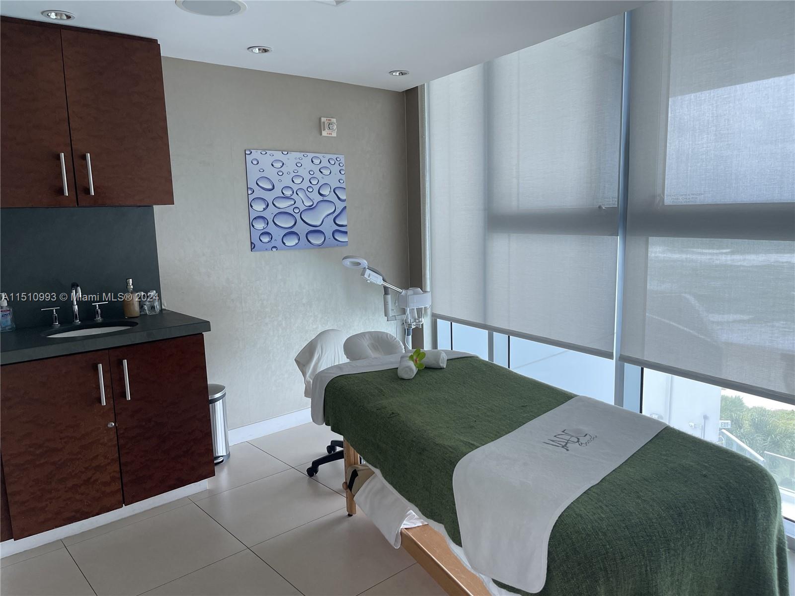 17001 Collins Ave 3008, Sunny Isles Beach, Florida 33160, 4 Bedrooms Bedrooms, ,4 BathroomsBathrooms,Residentiallease,For Rent,17001 Collins Ave 3008,A11510993