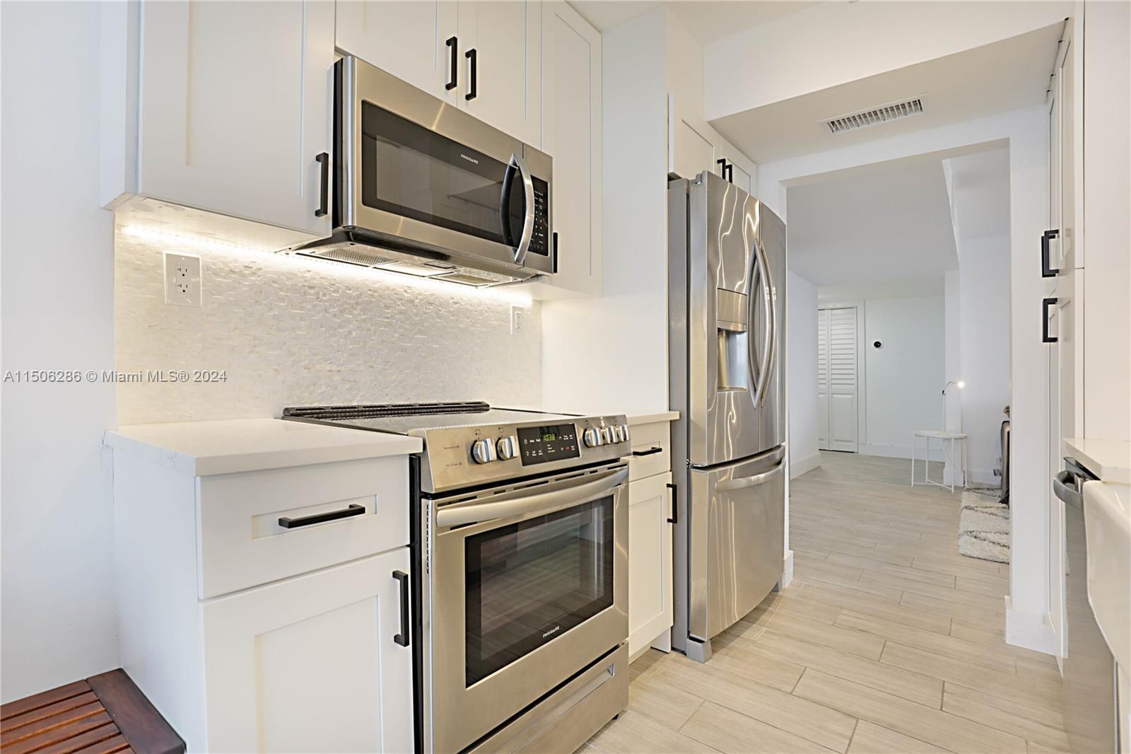 525 N Ocean Blvd 1125, Pompano Beach, Florida 33062, 2 Bedrooms Bedrooms, ,2 BathroomsBathrooms,Residentiallease,For Rent,525 N Ocean Blvd 1125,A11506286