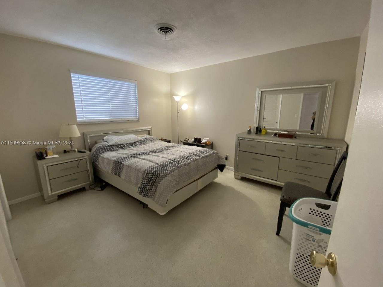 1759-1764 NE 45th St, Oakland Park, Florida 33334, ,Residentialincome,For Sale,1759-1764 NE 45th St,A11509853
