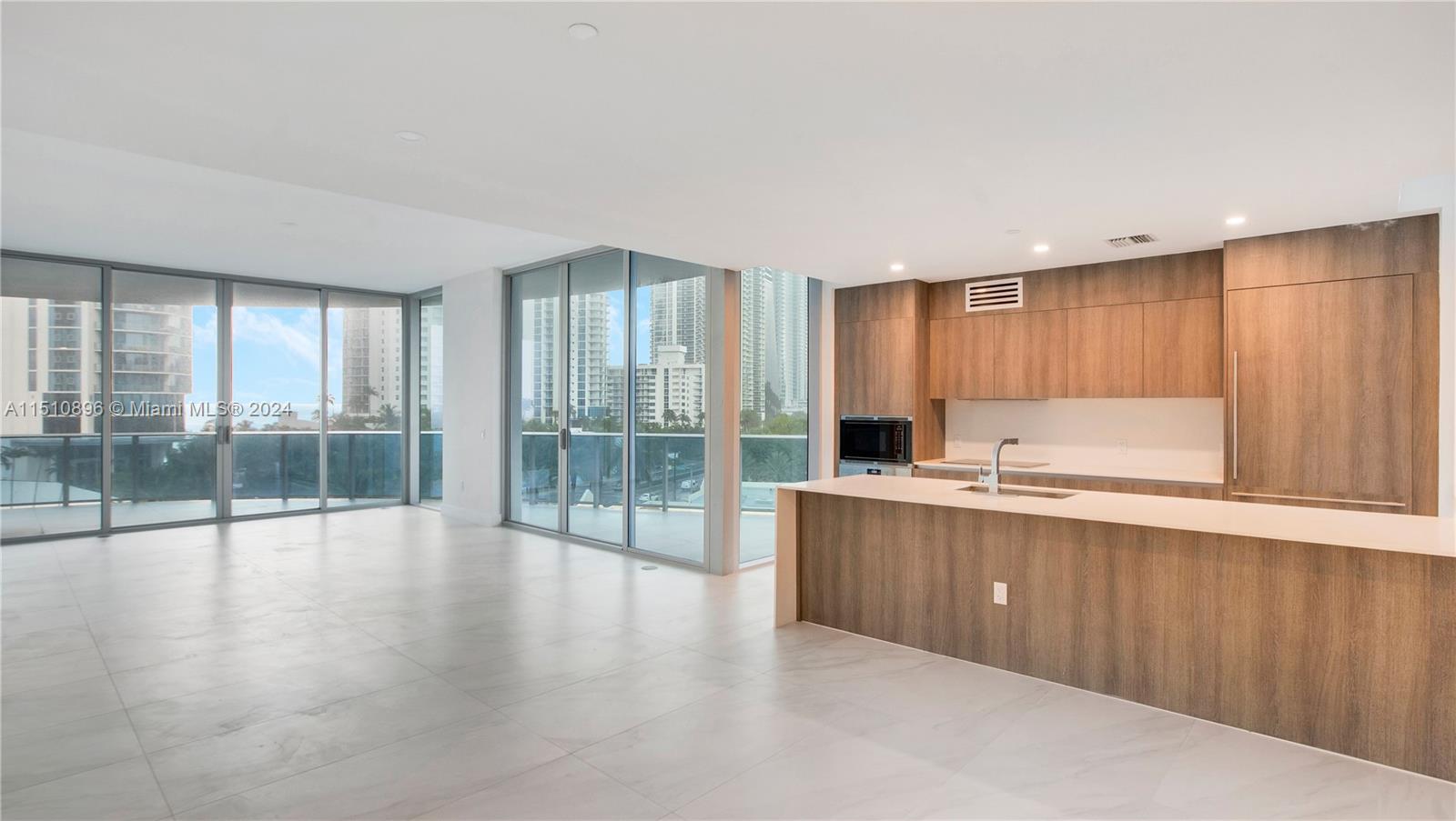 17550 Collins Ave 501, Sunny Isles Beach, Florida 33160, 3 Bedrooms Bedrooms, ,3 BathroomsBathrooms,Residential,For Sale,17550 Collins Ave 501,A11510896