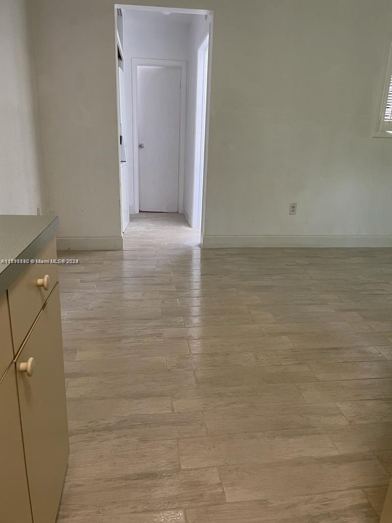 659 Meridian Ave 12A, Miami Beach, Florida 33139, 1 Bedroom Bedrooms, ,1 BathroomBathrooms,Residential,For Sale,659 Meridian Ave 12A,A11511130