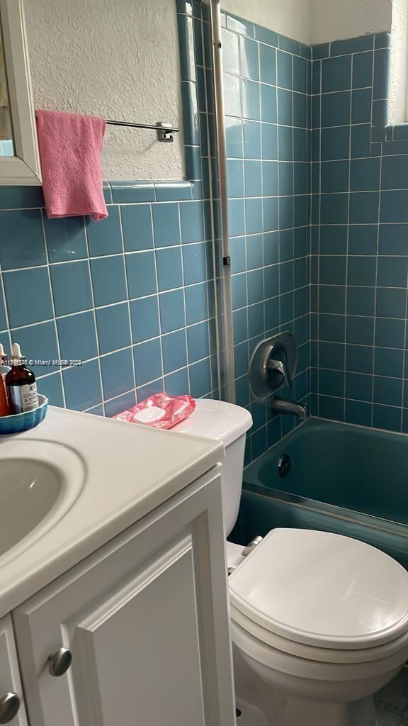 655 Meridian Ave 23, Miami Beach, Florida 33139, ,1 BathroomBathrooms,Residential,For Sale,655 Meridian Ave 23,A11511148