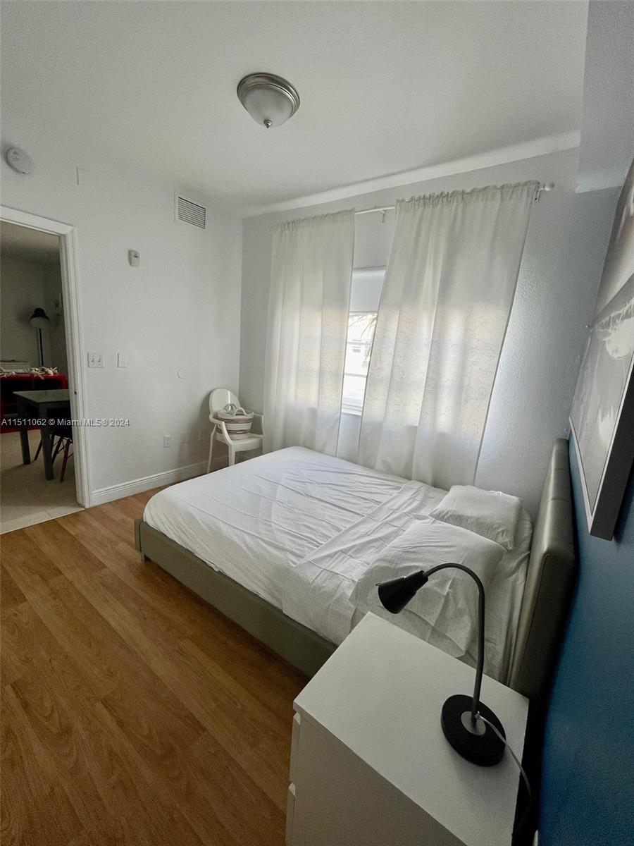 1300 Pennsylvania Ave 303, Miami Beach, Florida 33139, 1 Bedroom Bedrooms, ,1 BathroomBathrooms,Residential,For Sale,1300 Pennsylvania Ave 303,A11511062