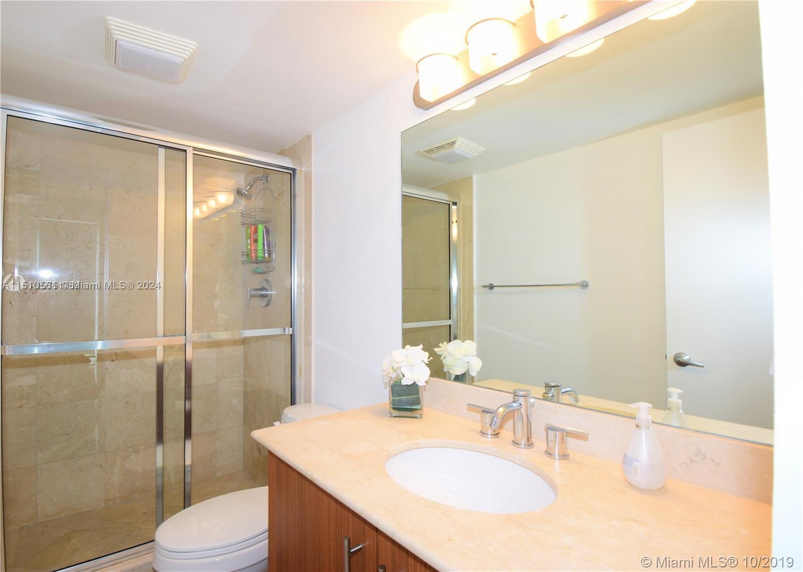 10275 Collins Ave 521, Bal Harbour, Florida 33154, 2 Bedrooms Bedrooms, ,2 BathroomsBathrooms,Residentiallease,For Rent,10275 Collins Ave 521,A11510561