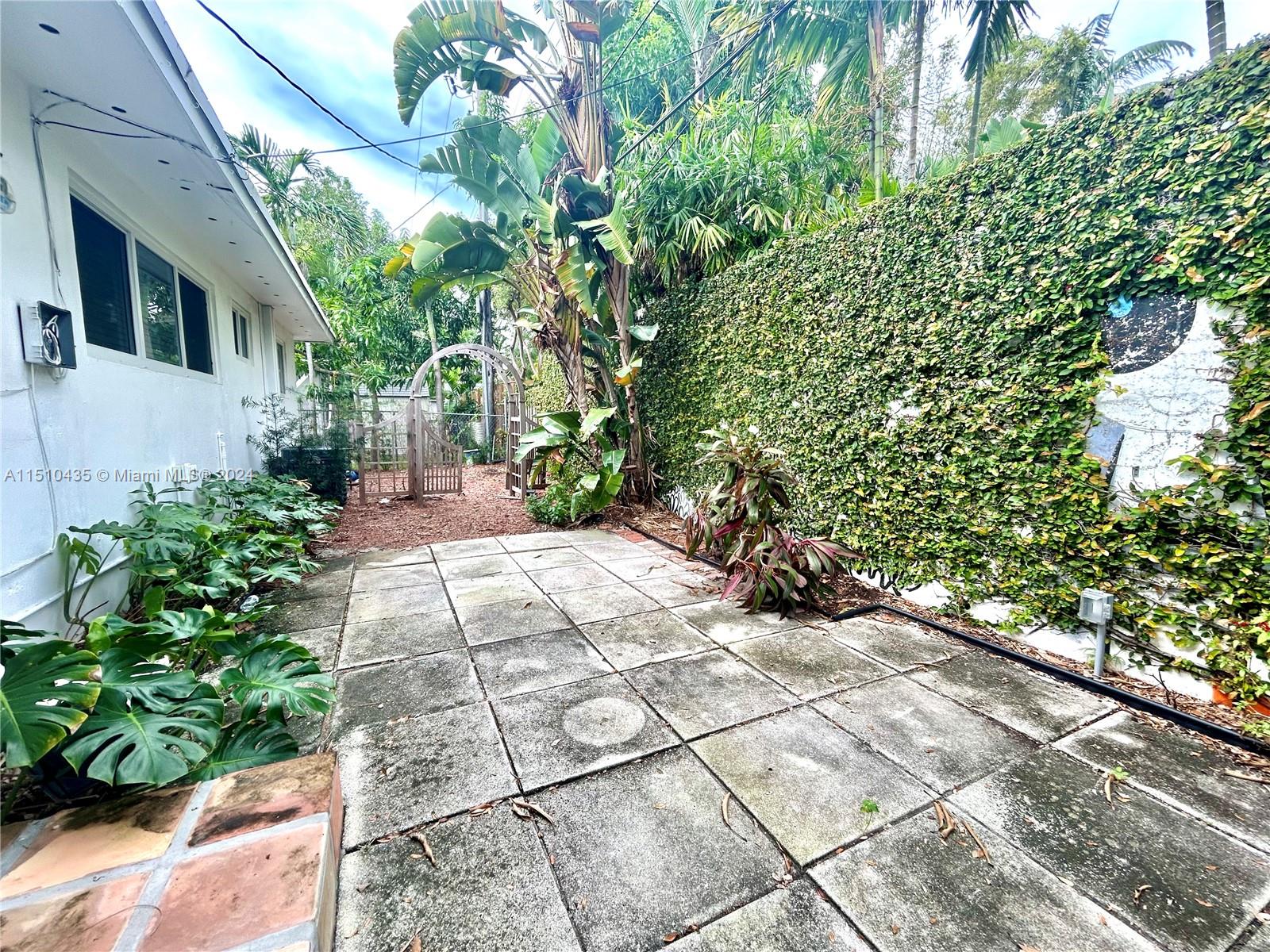 171 NE 42nd St 173, Miami, Florida 33137, 2 Bedrooms Bedrooms, ,1 BathroomBathrooms,Residentiallease,For Rent,171 NE 42nd St 173,A11510435
