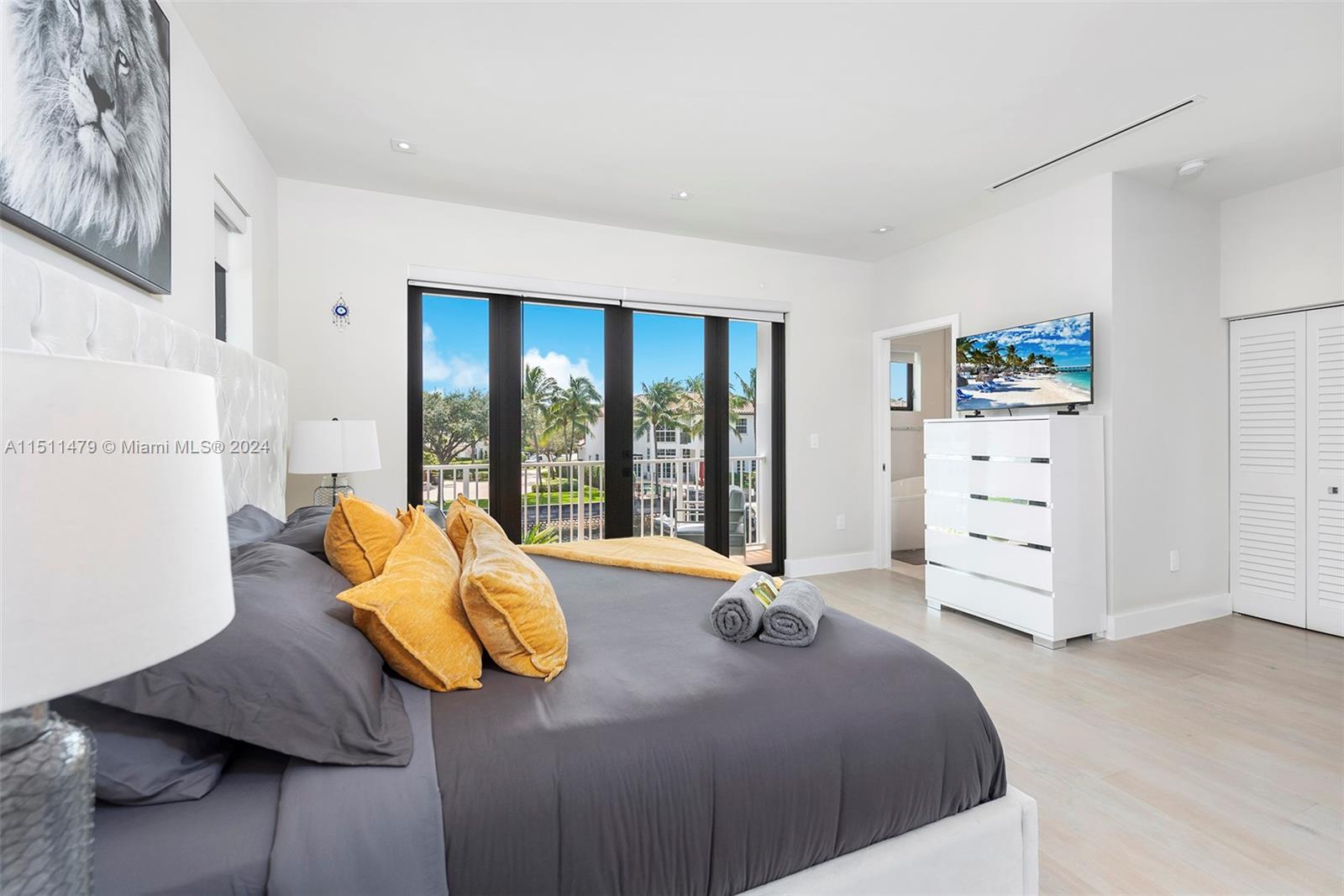 850 Washington St, Hollywood, Florida 33019, 5 Bedrooms Bedrooms, ,5 BathroomsBathrooms,Residentiallease,For Rent,850 Washington St,A11511479