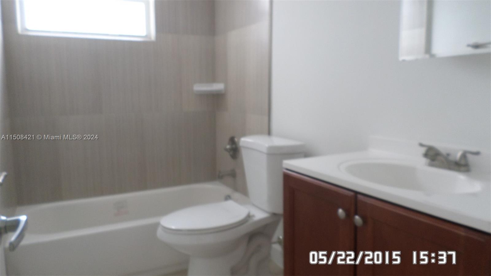 11750 NE 16th Ave 409, Miami, Florida 33161, 2 Bedrooms Bedrooms, ,1 BathroomBathrooms,Residentiallease,For Rent,11750 NE 16th Ave 409,A11508421